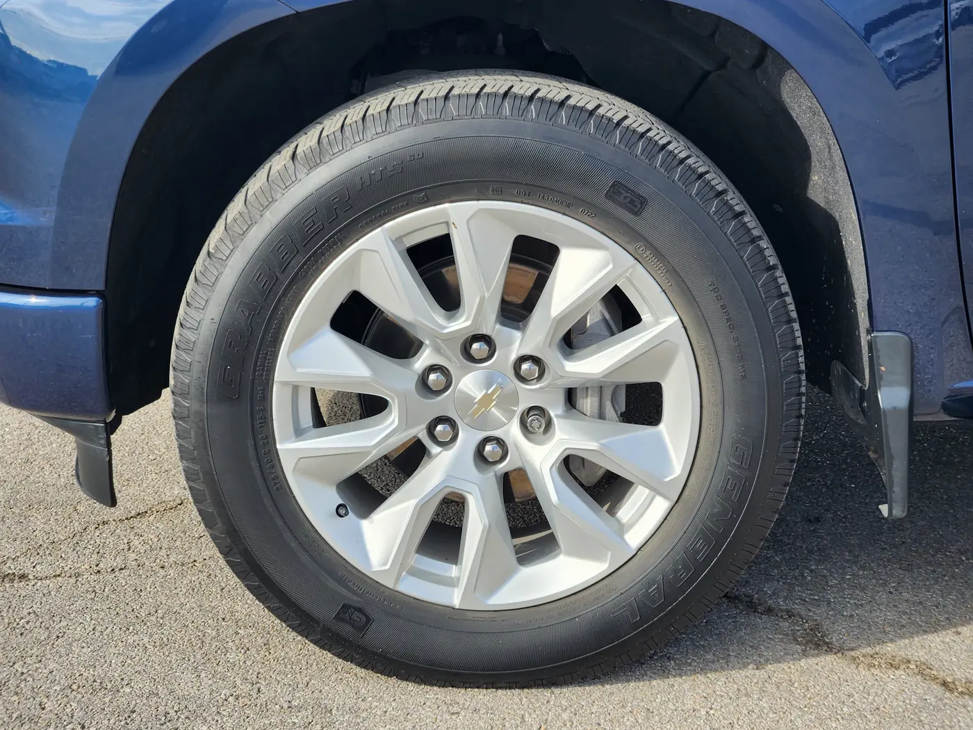 2022 Chevrolet Silverado - $27,907