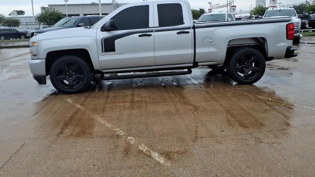 2017 Chevrolet Silverado 1500 Custom