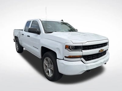 2018 Chevrolet Silverado 1500 4X2 Custom 4DR Double Cab 6.5 FT. SB