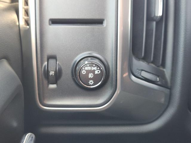 2015 Chevrolet Silverado - $12,523