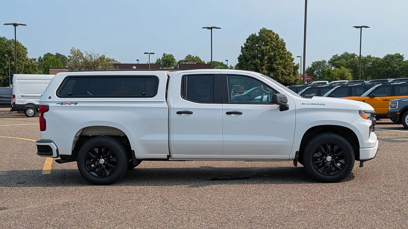 2024 Chevrolet Silverado 1500 Custom