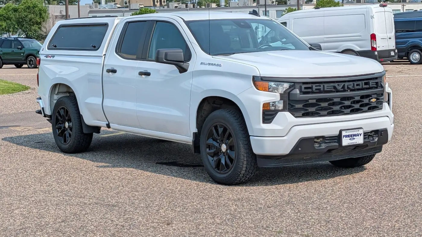 2024 Chevrolet Silverado 1500 Custom