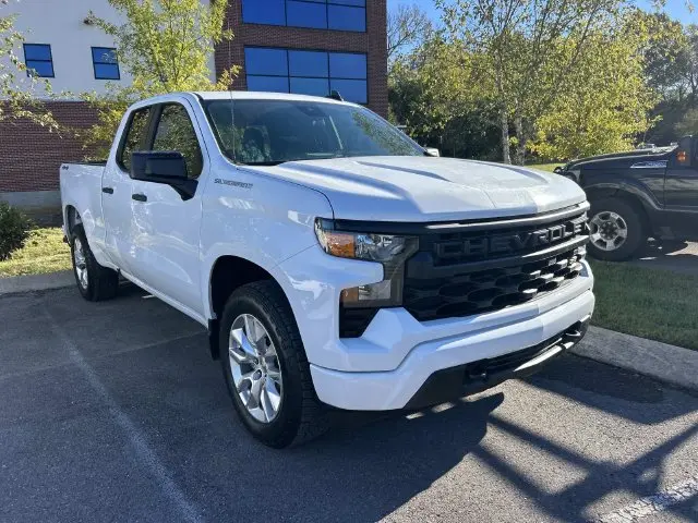 2023 Chevrolet Silverado - $32,961