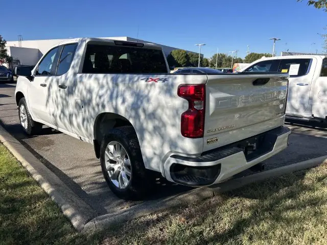 2023 Chevrolet Silverado - $32,961
