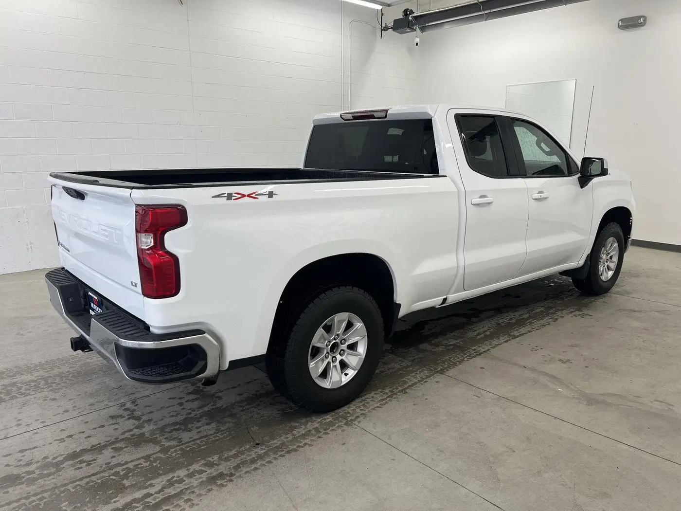 2022 Chevrolet Silverado - $24,795