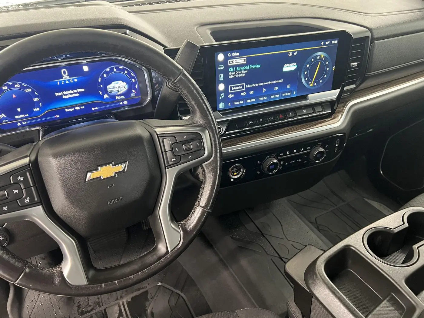 2022 Chevrolet Silverado - $24,795
