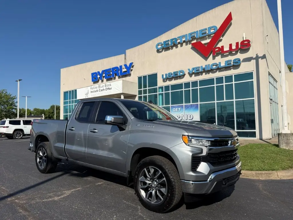 2023 Chevrolet Silverado - $35,369
