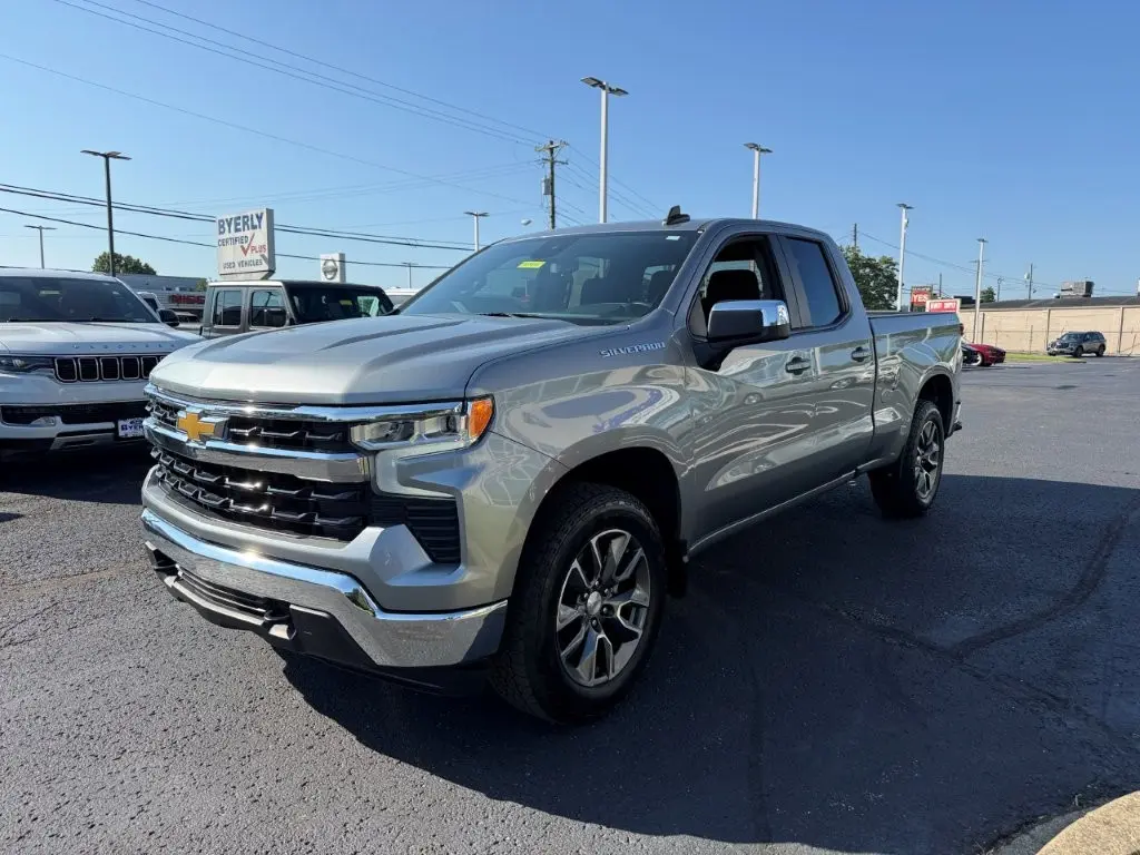 2023 Chevrolet Silverado - $35,369