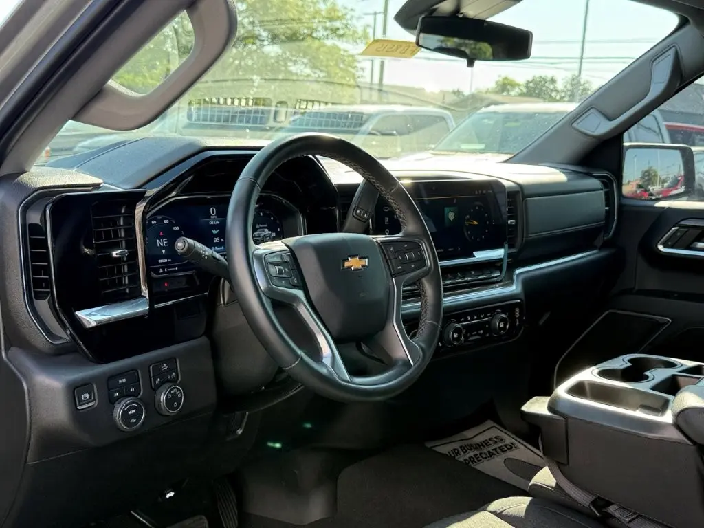 2023 Chevrolet Silverado - $35,369
