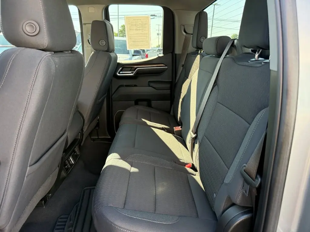 2023 Chevrolet Silverado - $35,369