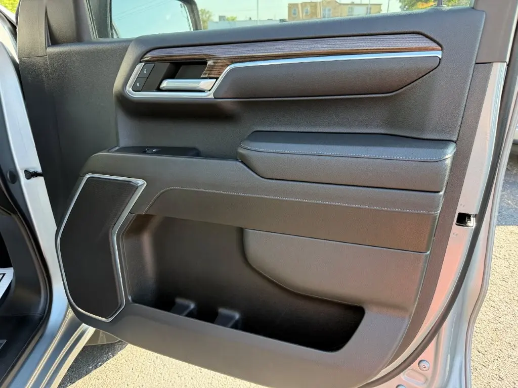2023 Chevrolet Silverado - $35,369