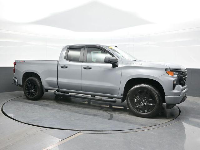 2025 Chevrolet Silverado - $37,881