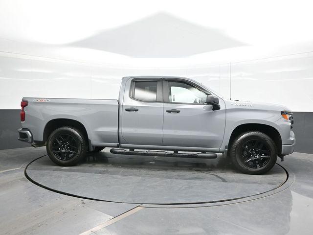 2025 Chevrolet Silverado - $37,881
