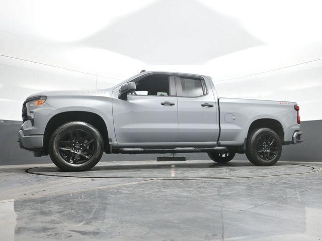 2025 Chevrolet Silverado - $37,881