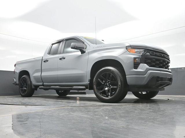 2025 Chevrolet Silverado - $37,881