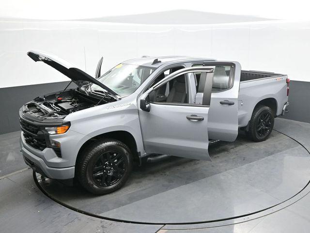 2025 Chevrolet Silverado - $37,881