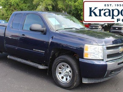Photo of a 2011 Chevrolet Silverado 1500 4X4 LS 4DR Extended Cab 6.5 FT. SB for sale