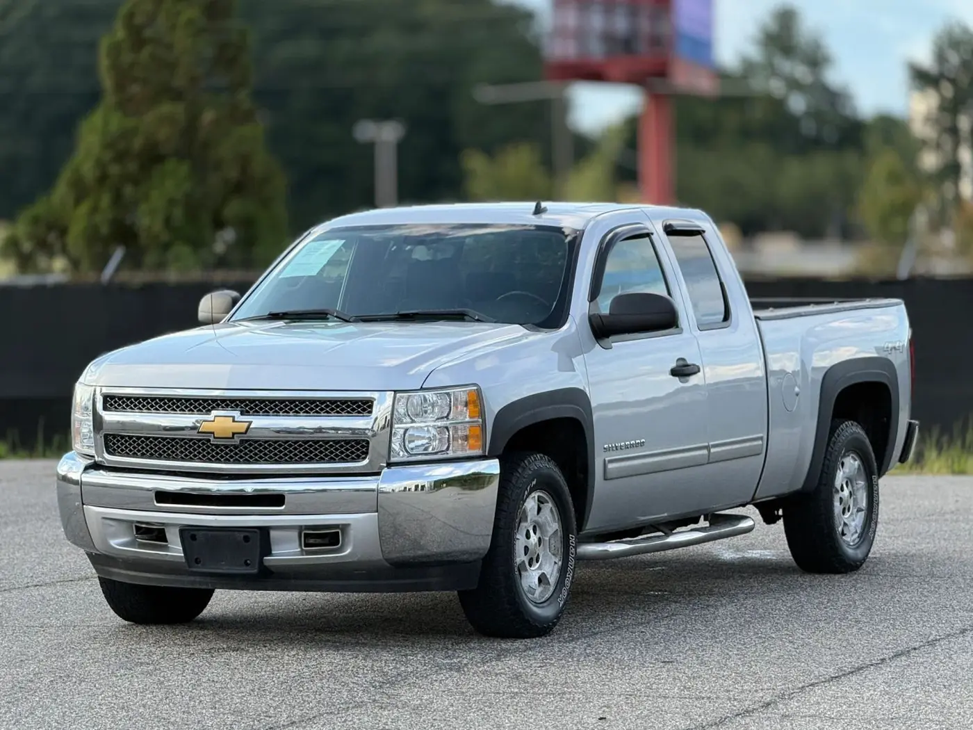 2013 Chevrolet Silverado - $15,950