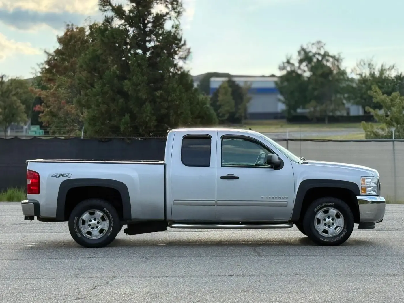 2013 Chevrolet Silverado - $15,950