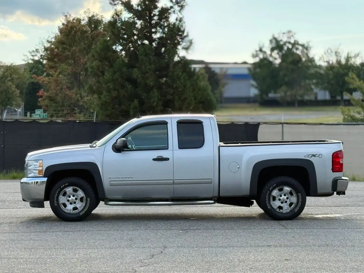 2013 Chevrolet Silverado - $15,950