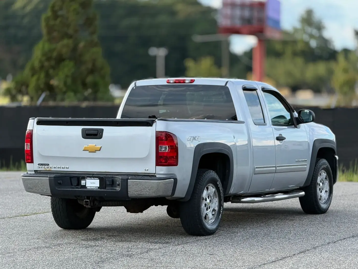 2013 Chevrolet Silverado - $15,950