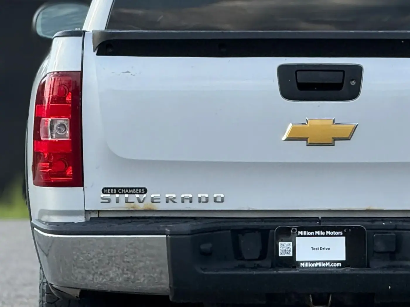 2013 Chevrolet Silverado - $15,950