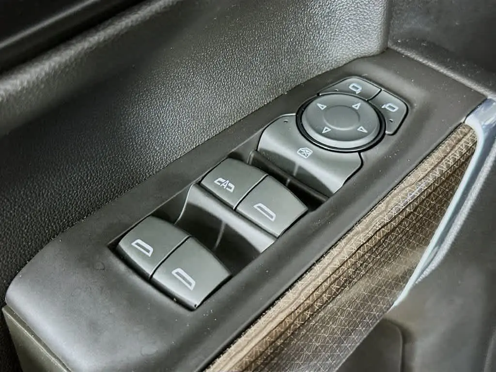 2020 Chevrolet Silverado - $14,939