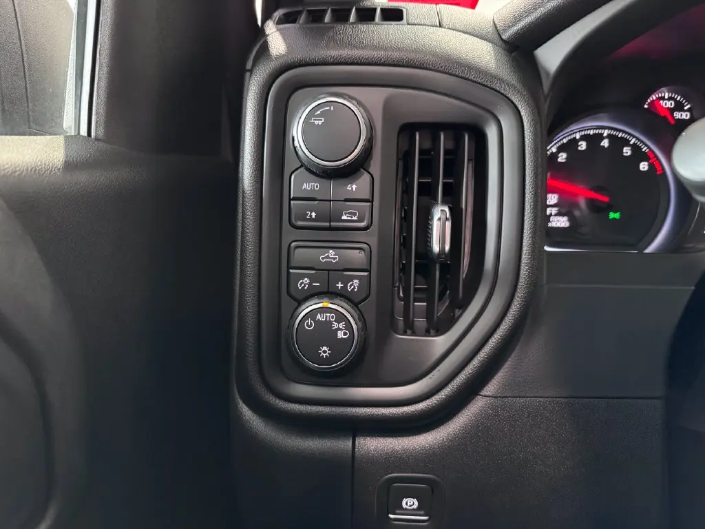 2021 Chevrolet Silverado - $25,987