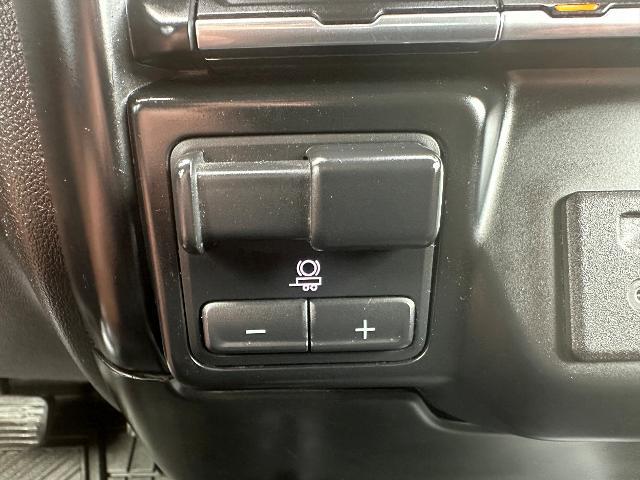 2019 Chevrolet Silverado - $17,900