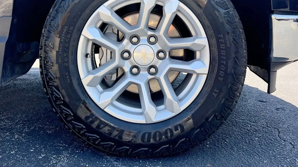 2023 Chevrolet Silverado 1500 LT