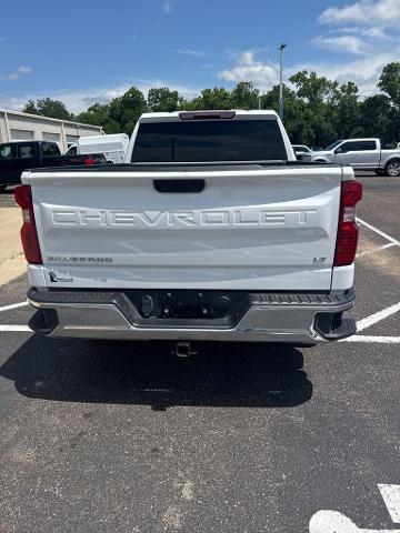 2023 Chevrolet Silverado - $33,204