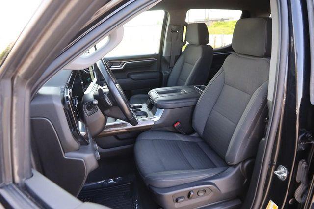 2022 Chevrolet Silverado - $32,920