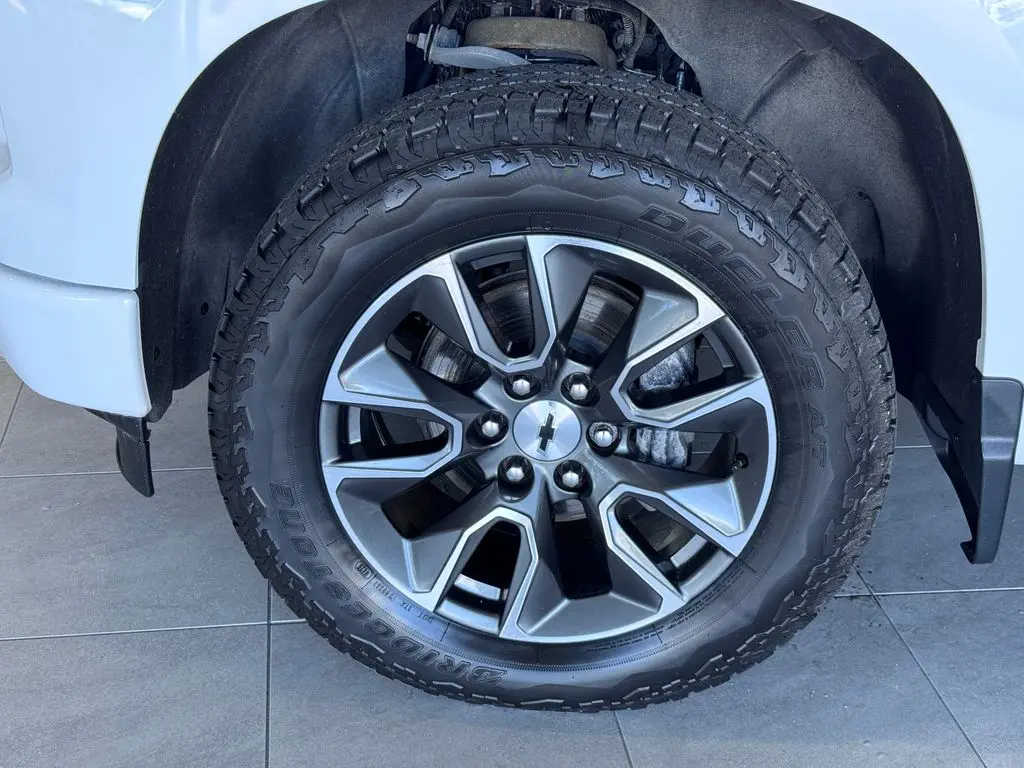 2024 Chevrolet Silverado - $40,487