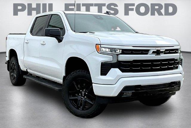 2024 Chevrolet Silverado - $38,900