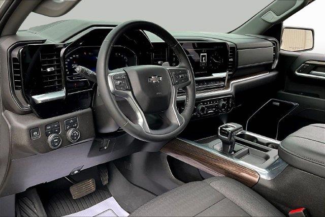 2024 Chevrolet Silverado - $38,900