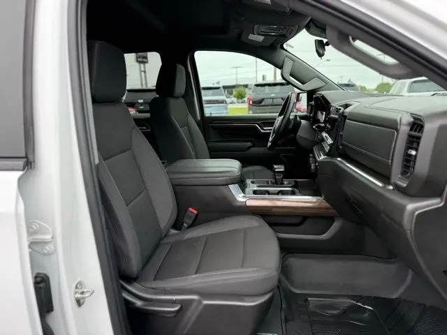 2024 Chevrolet Silverado - $43,000