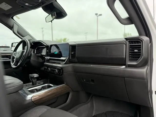 2024 Chevrolet Silverado - $43,000