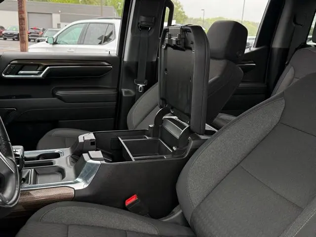 2024 Chevrolet Silverado - $43,000