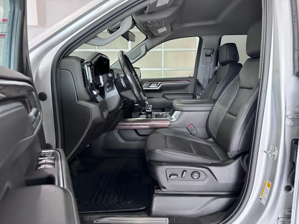 2022 Chevrolet Silverado - $33,987