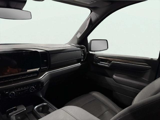 2023 Chevrolet Silverado - $42,995
