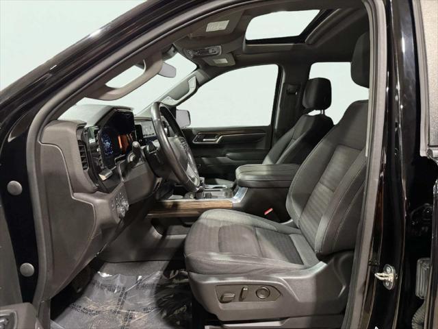 2023 Chevrolet Silverado - $42,995