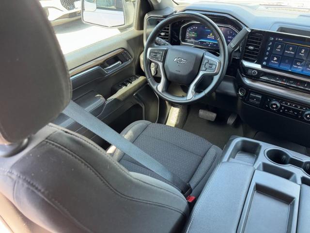2024 Chevrolet Silverado - $38,984