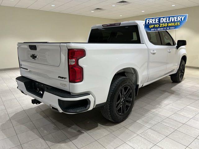 2022 Chevrolet Silverado - $38,615