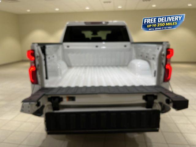 2022 Chevrolet Silverado - $38,615