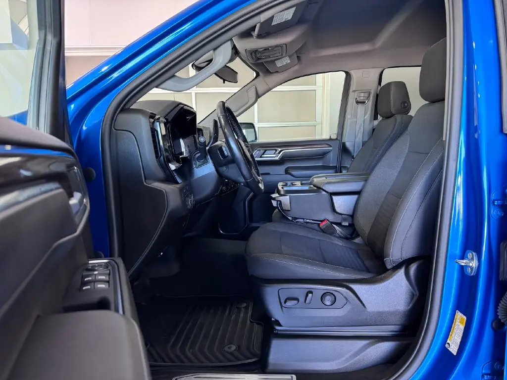 2022 Chevrolet Silverado - $41,987
