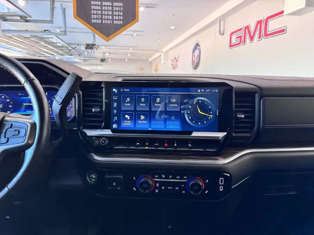 2022 Chevrolet Silverado - $41,987