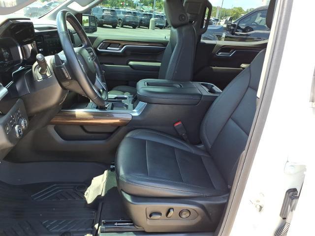 2022 Chevrolet Silverado - $35,880
