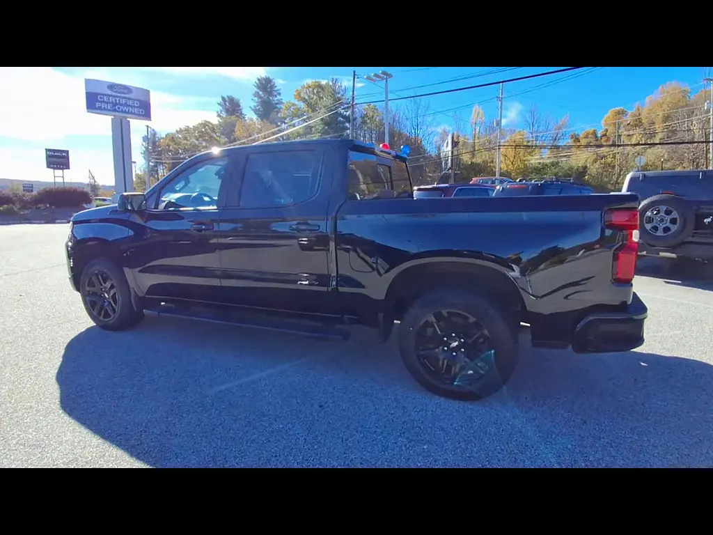 2024 Chevrolet Silverado - $42,995