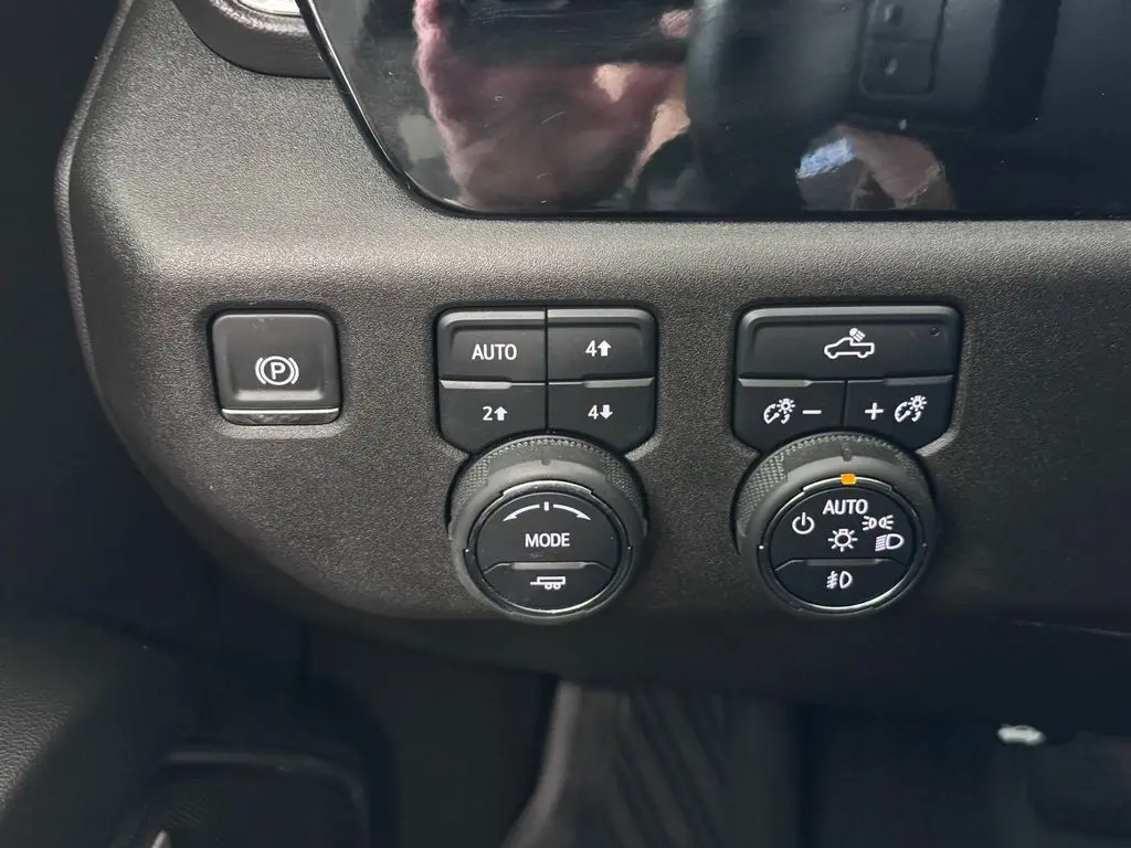 2024 Chevrolet Silverado - $47,987