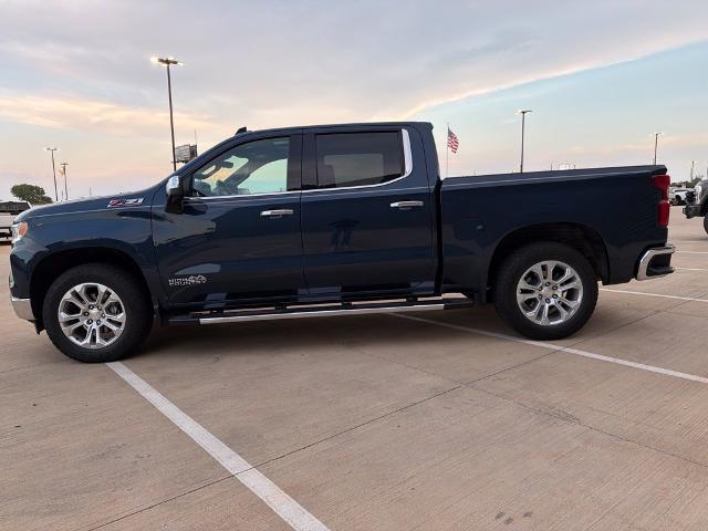 2023 Chevrolet Silverado - $43,404